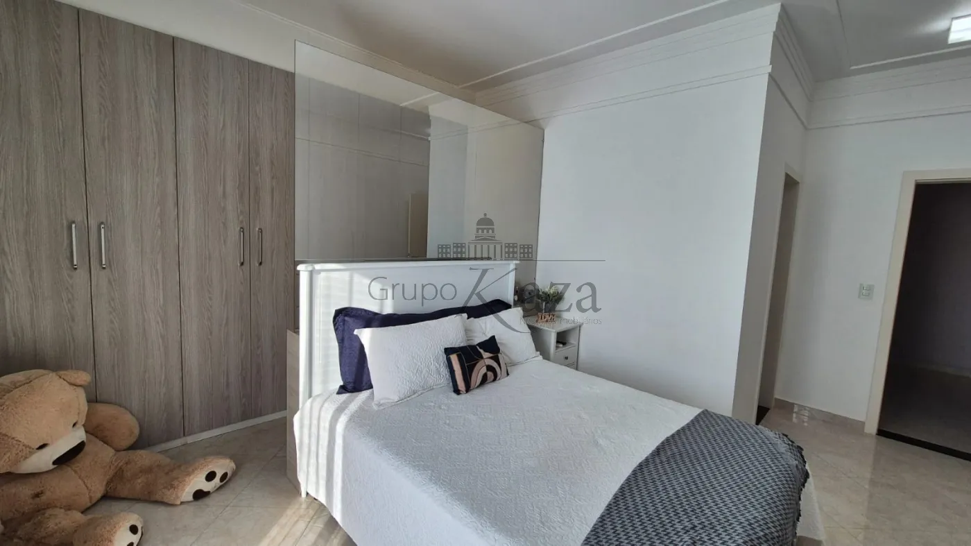 Foto 21 de Casa Condomínio em Jardim Califórnia, Jacareí - imagem 21