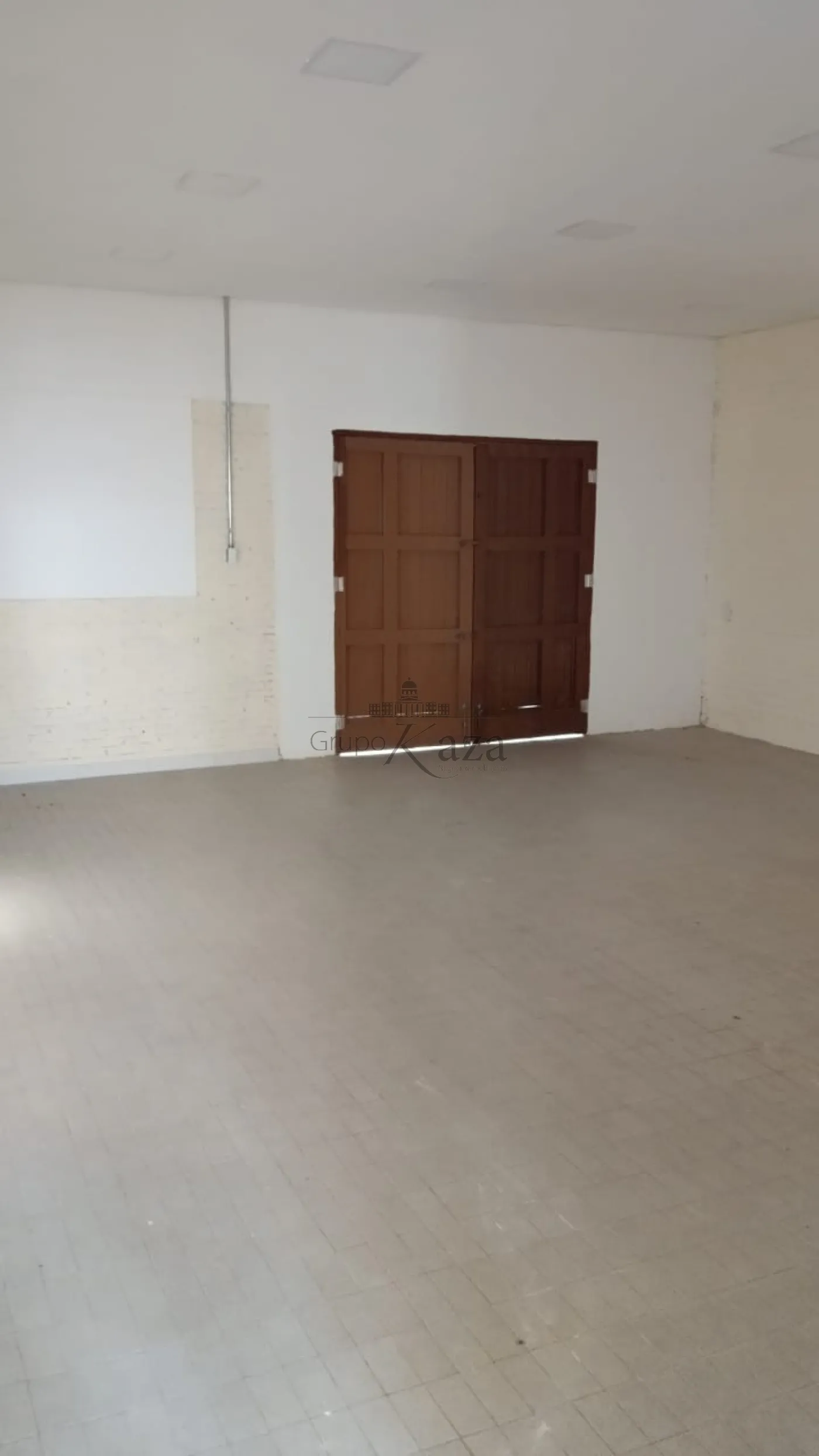 Foto 5 de Comercial Casa em Jardim Leonidia, Jacareí - imagem 5
