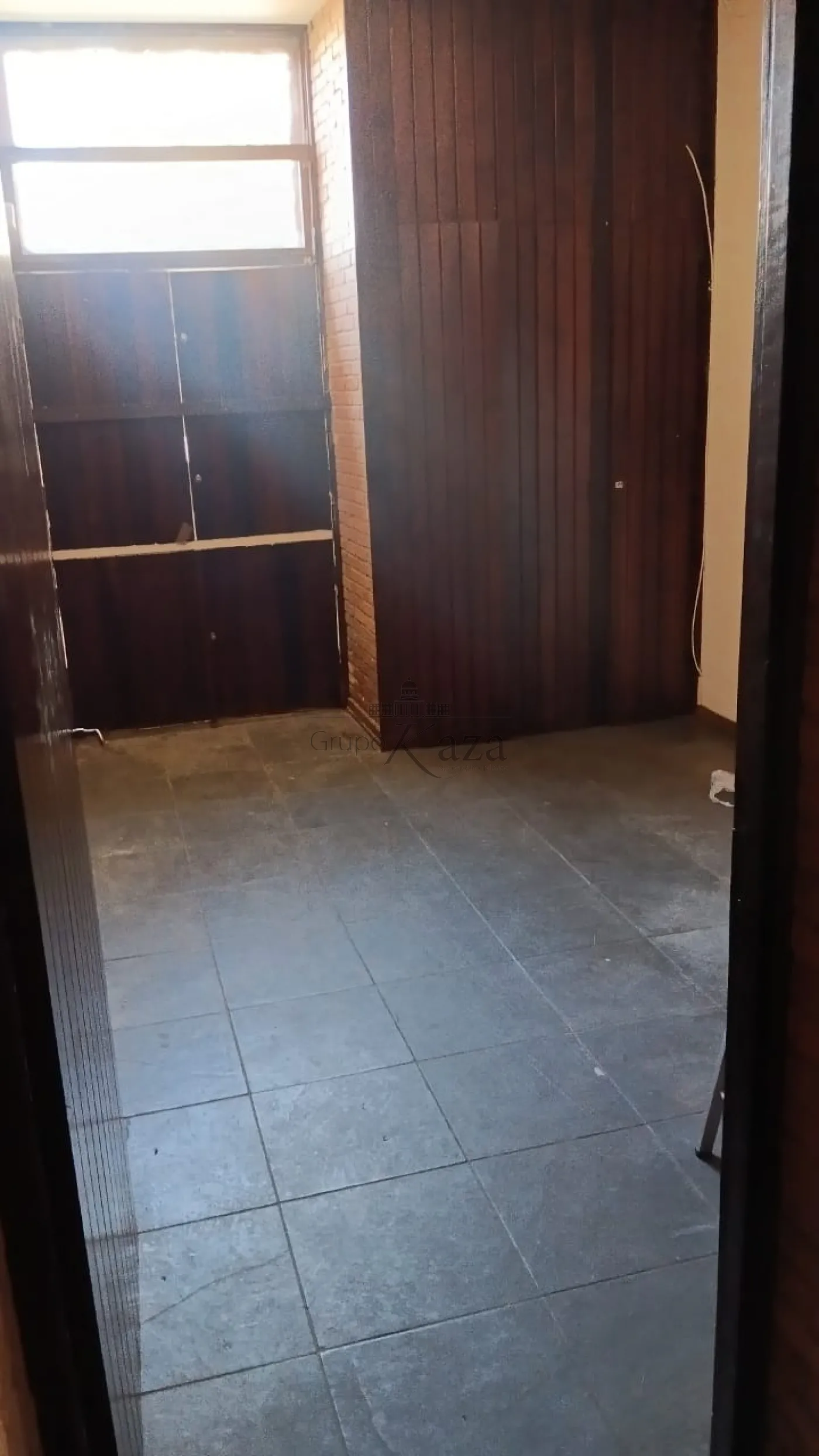 Foto 10 de Comercial Casa em Jardim Leonidia, Jacareí - imagem 10