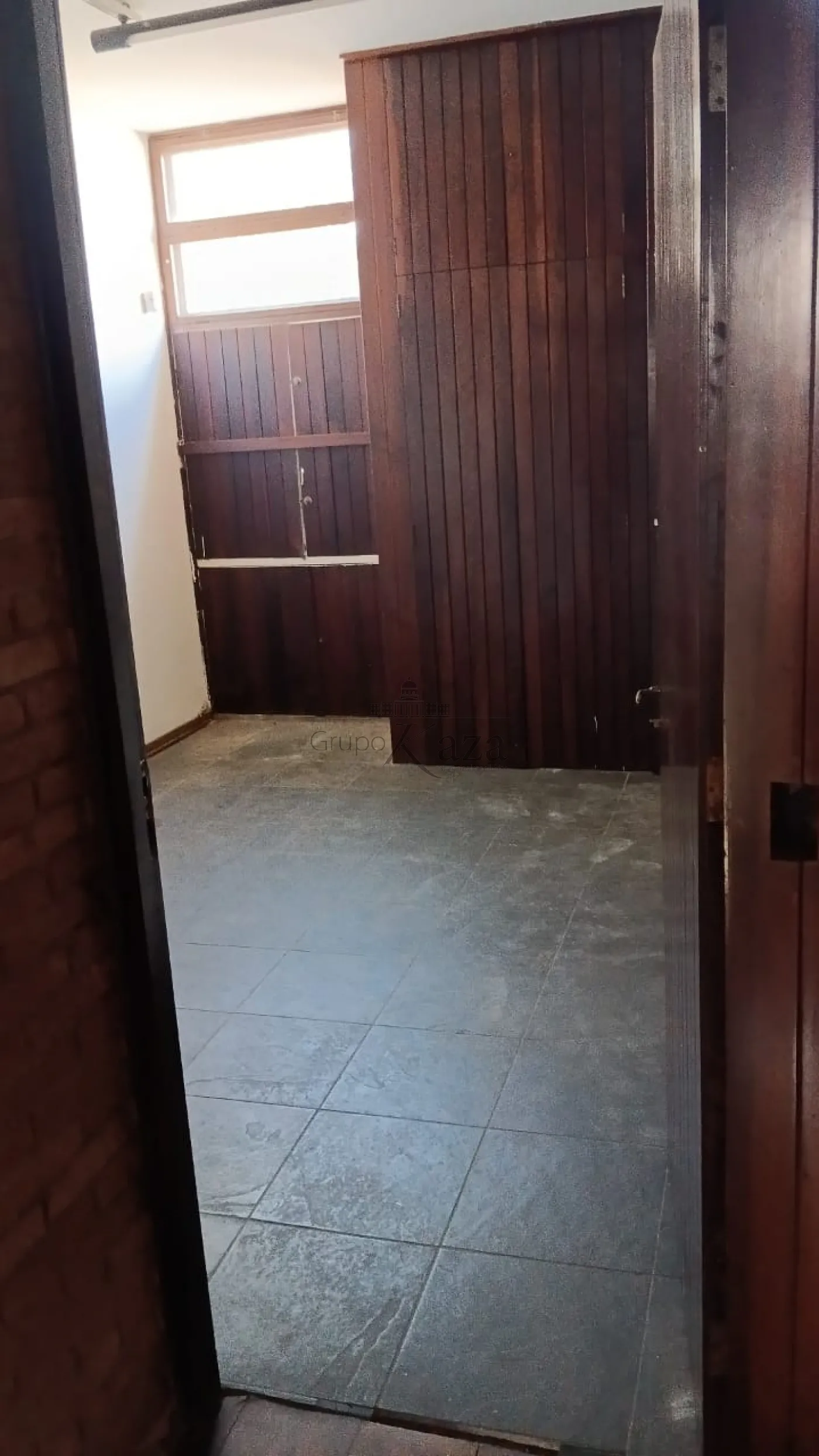 Foto 9 de Comercial Casa em Jardim Leonidia, Jacareí - imagem 9