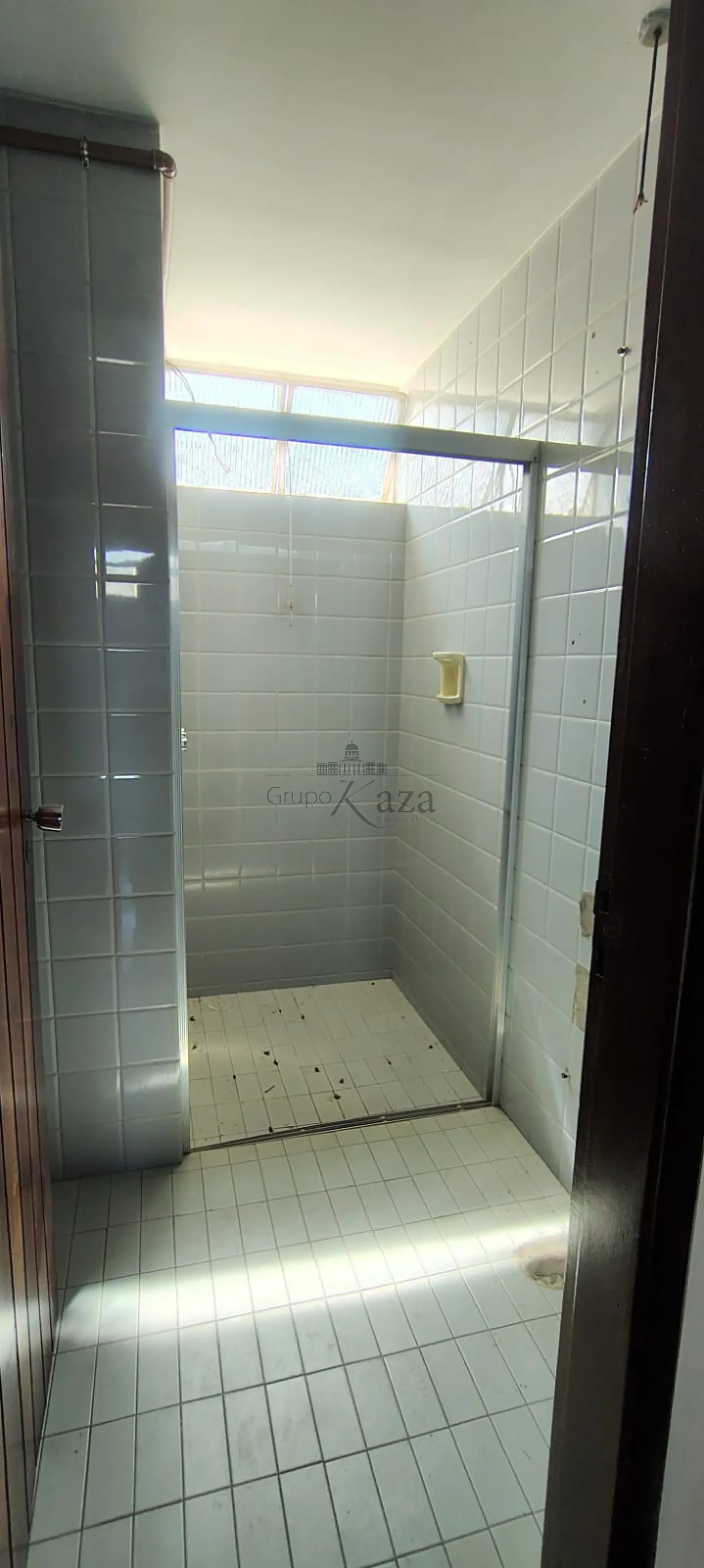 Foto 23 de Comercial Casa em Jardim Leonidia, Jacareí - imagem 23