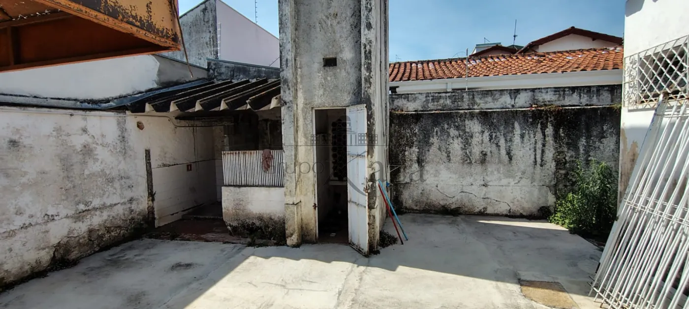 Foto 25 de Comercial Casa em Jardim Leonidia, Jacareí - imagem 25