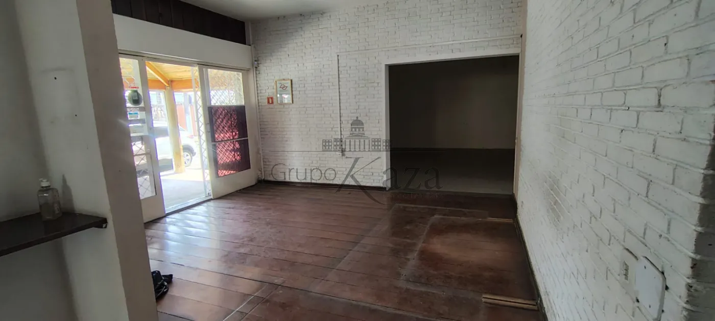 Foto 30 de Comercial Casa em Jardim Leonidia, Jacareí - imagem 30