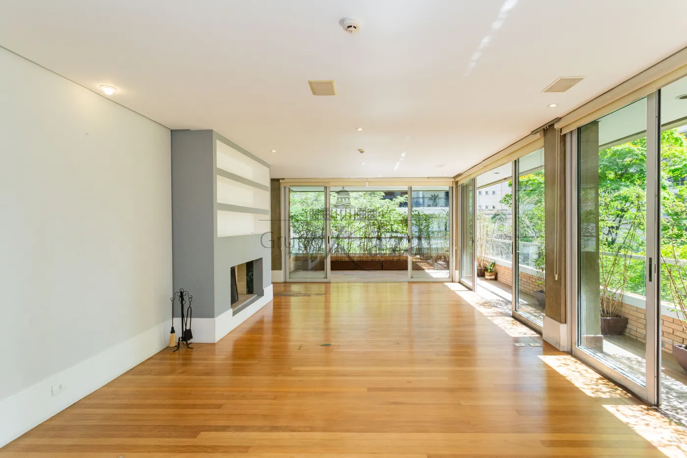 Foto 2 de Apartamento Padrão em Itaim Bibi, São Paulo - imagem 2 Foto 2 de Apartamento Padrão em Itaim Bibi, São Paulo - imagem 2