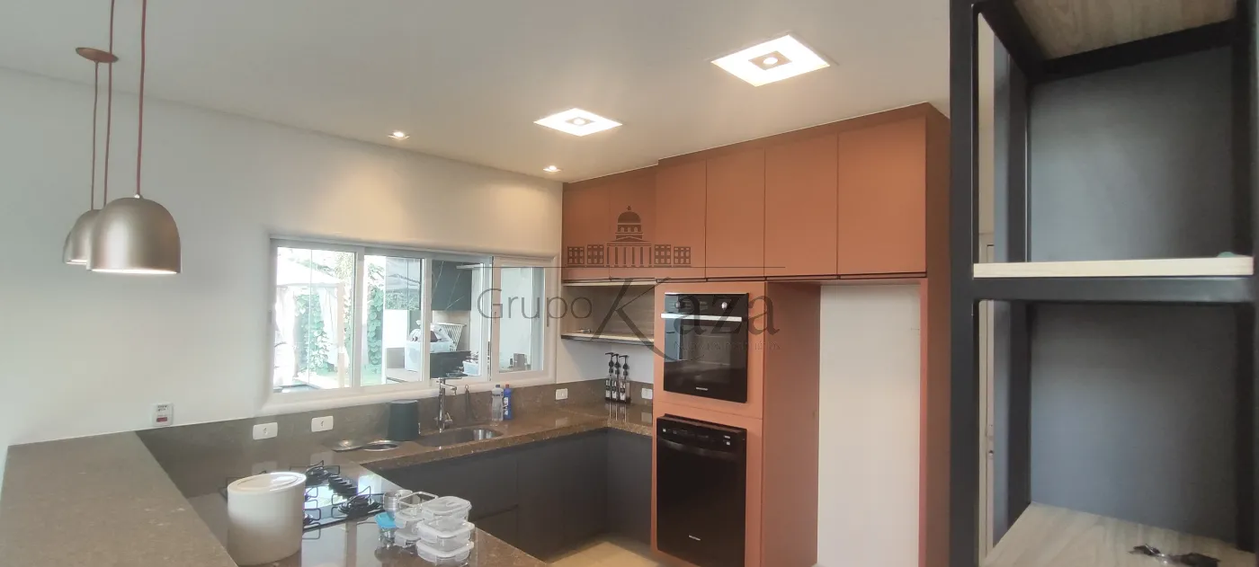 Foto 14 de Casa Condomínio em Jardim Califórnia, Jacareí - imagem 14