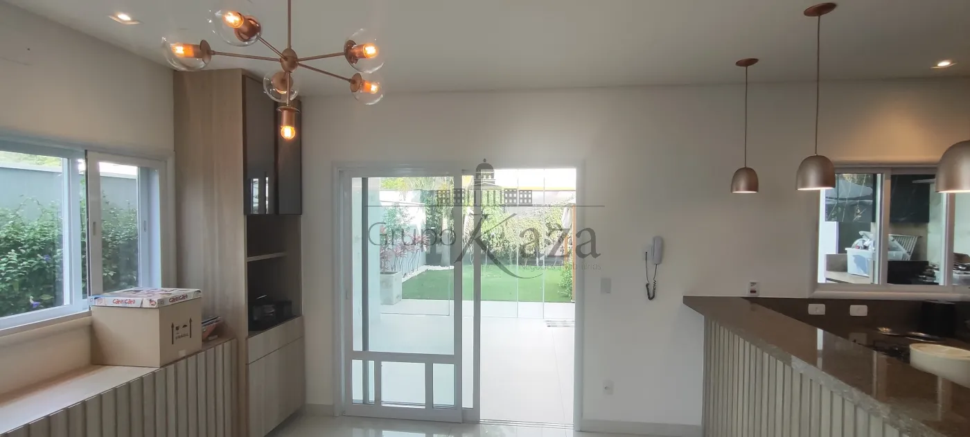 Foto 23 de Casa Condomínio em Jardim Califórnia, Jacareí - imagem 23