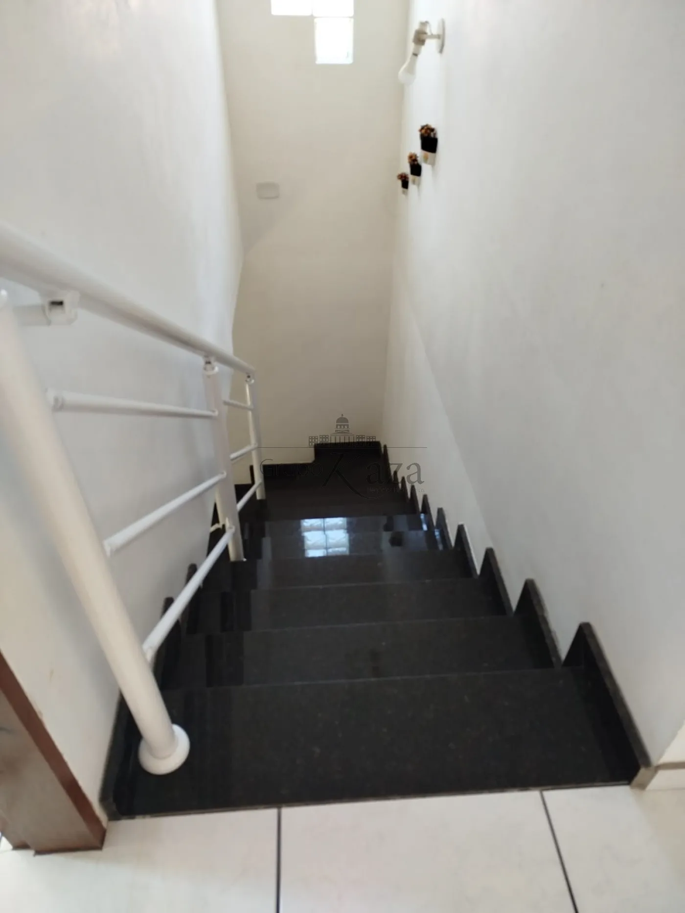 Foto 6 de Casa Sobrado em Jardim Santa Marina, Jacareí - imagem 6