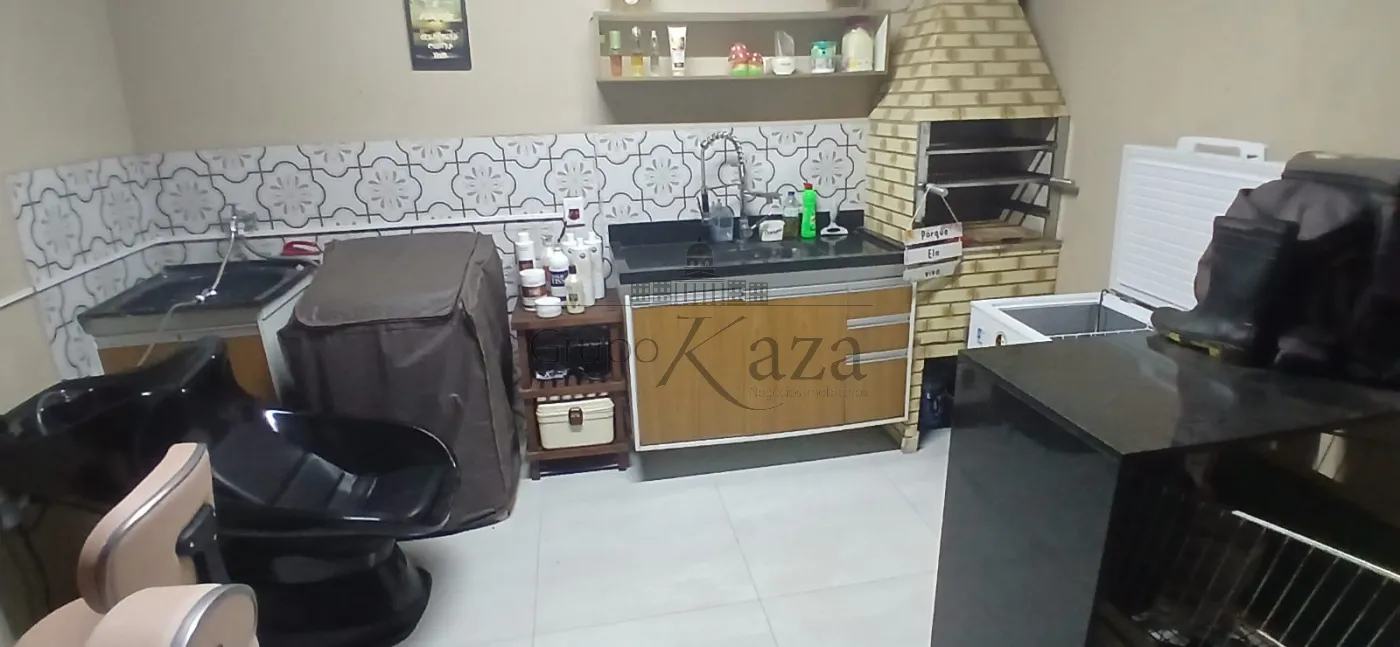 Foto 12 de Casa Padrão em Jardim Copacabana, São José dos Campos - imagem 12