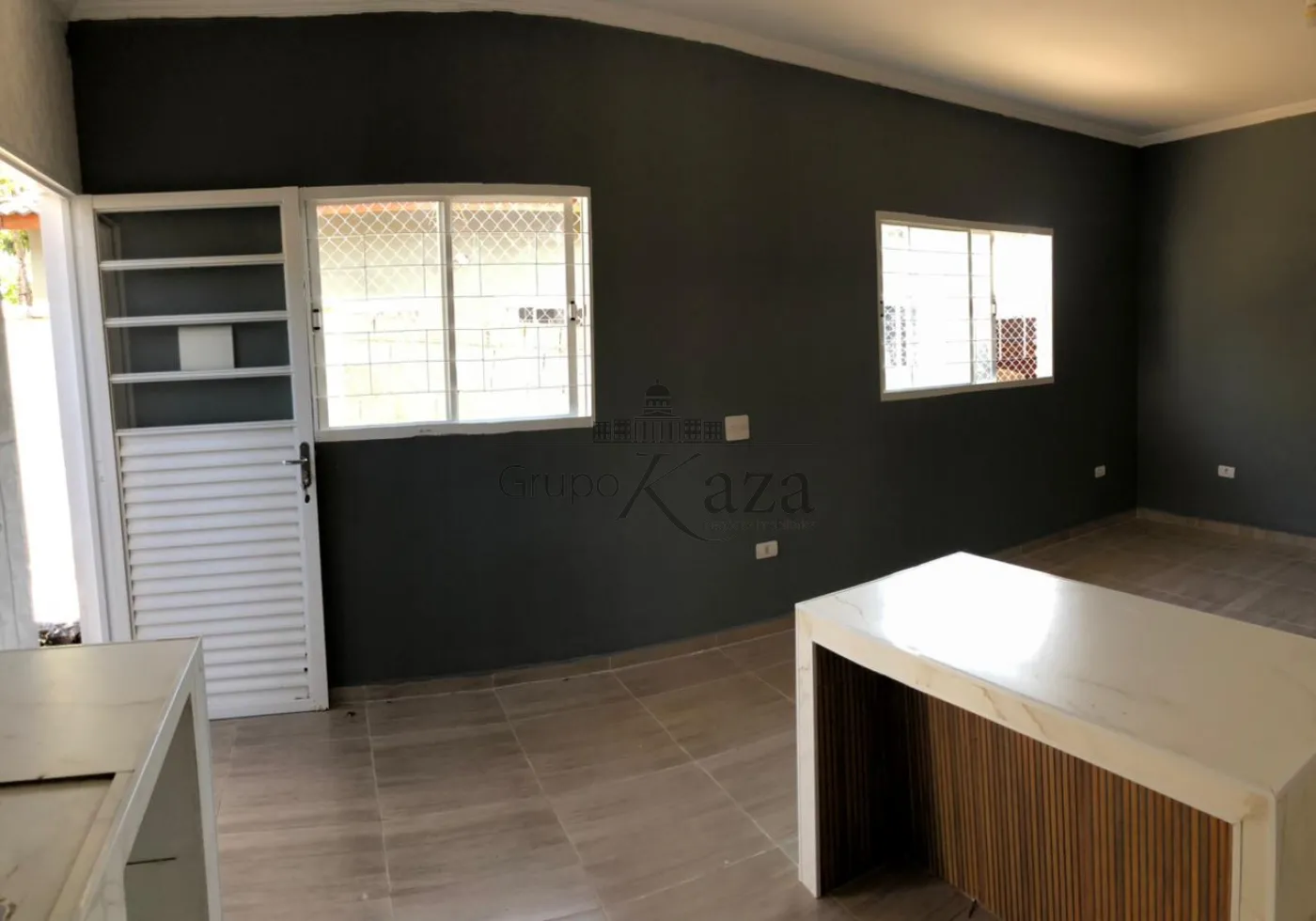 Foto 2 de Comercial Casa em Chácaras Reunidas Igarapés, Jacareí - imagem 2 Foto 2 de Comercial Casa em Chácaras Reunidas Igarapés, Jacareí - imagem 2