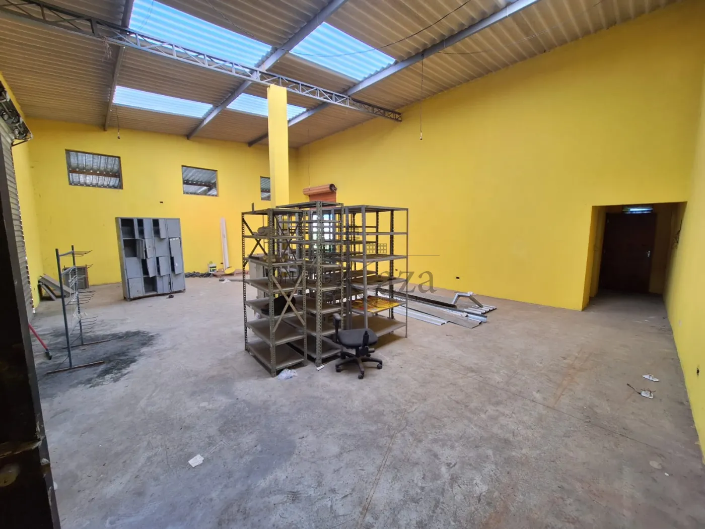 Foto 2 de Comercial Galpão em Conjunto Habitacional Marinho, Jacareí - imagem 2