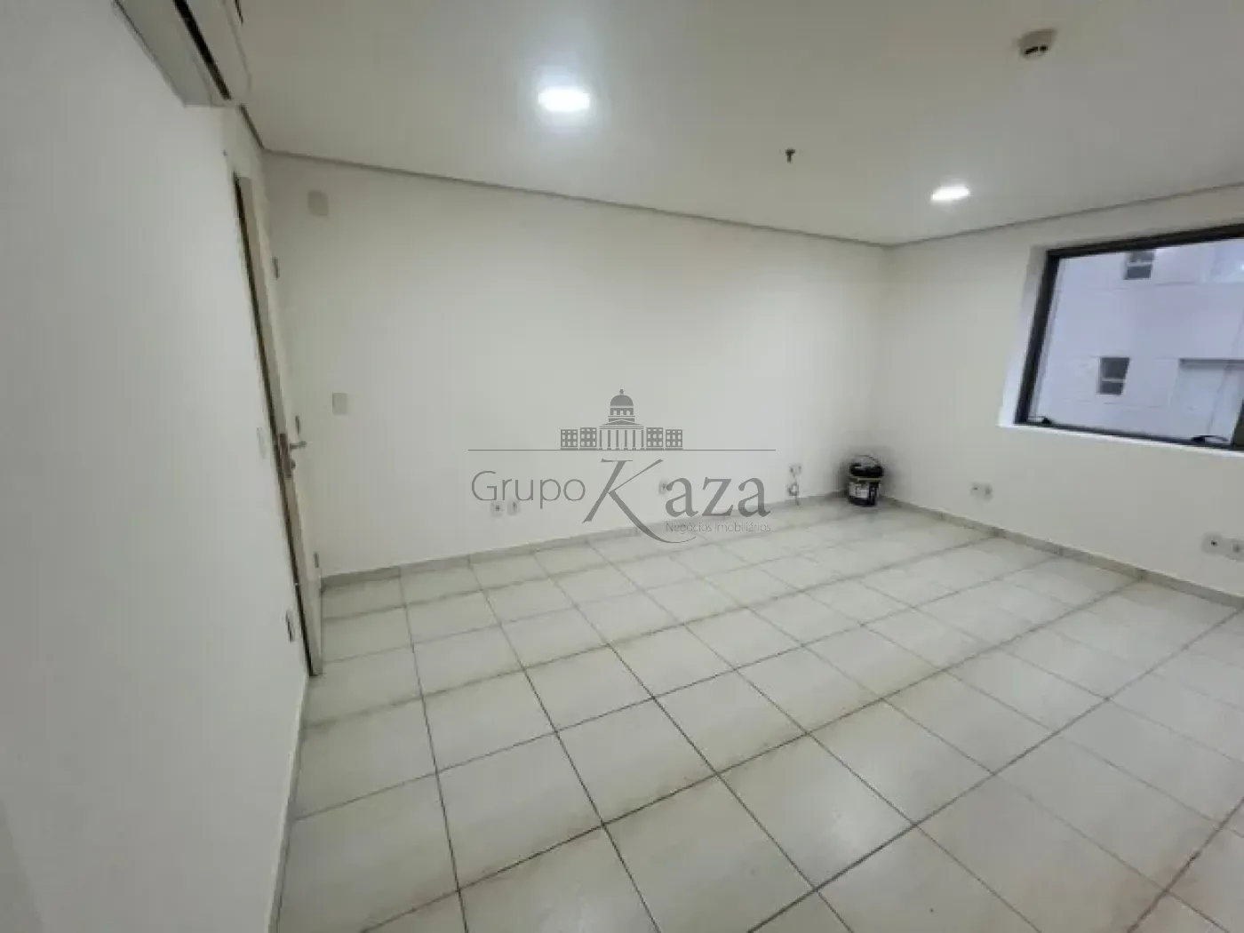 Foto 4 de Comercial Sala Condomínio em Jardim Oswaldo Cruz, São José dos Campos - imagem 4