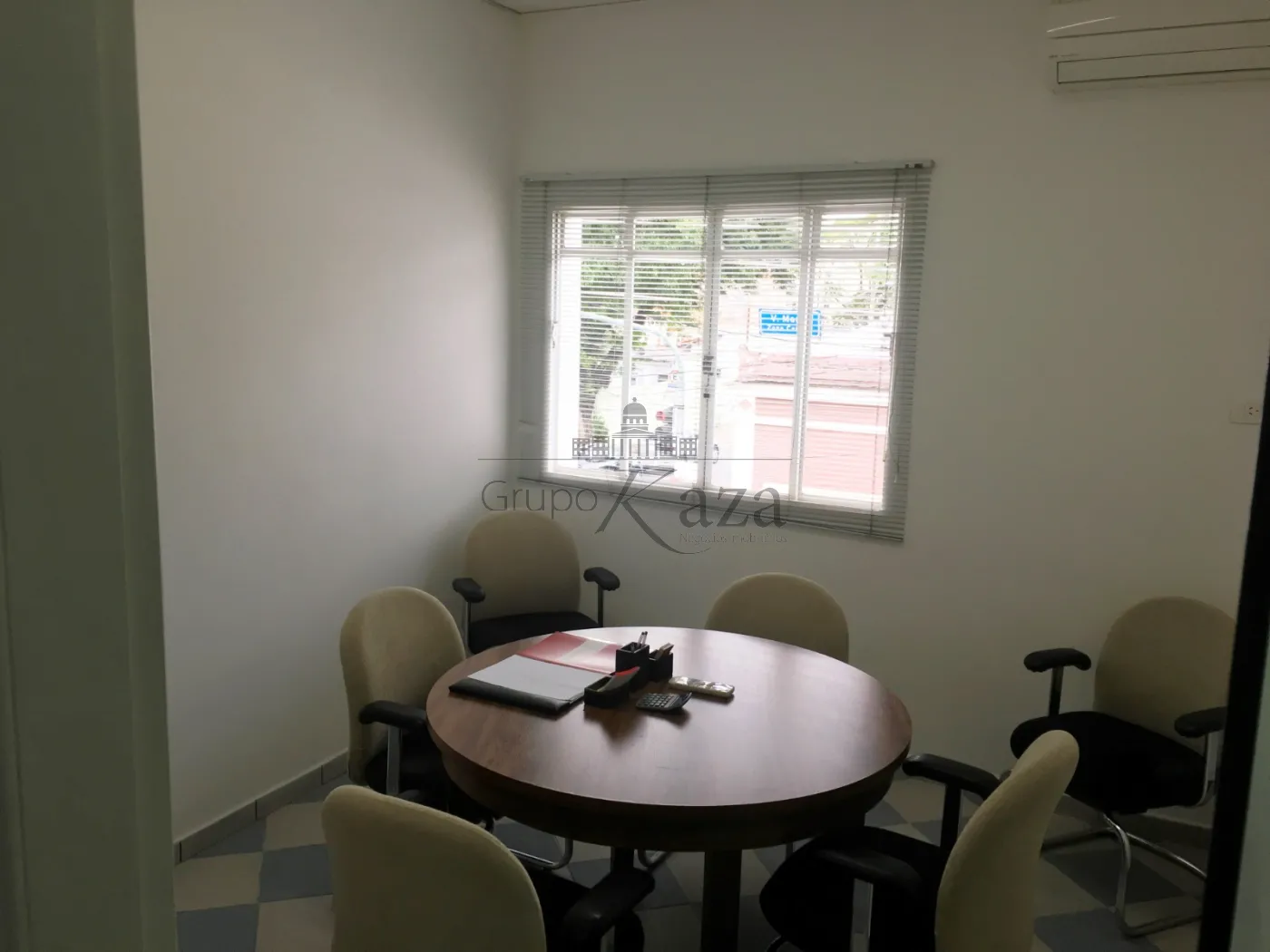 Foto 2 de Comercial Sobreloja em Centro, São José dos Campos - imagem 2 Foto 2 de Comercial Sobreloja em Centro, São José dos Campos - imagem 2