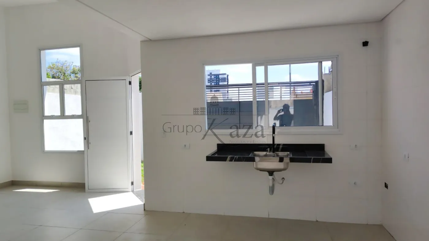 Foto 2 de Casa Térrea em Residencial Parque dos Sinos, Jacareí - imagem 2 Foto 2 de Casa Térrea em Residencial Parque dos Sinos, Jacareí - imagem 2