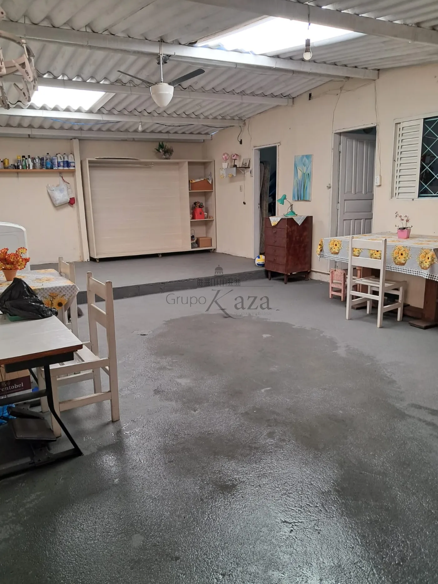 Foto 11 de Casa Padrão em Conjunto Residencial Galo Branco, São José dos Campos - imagem 11