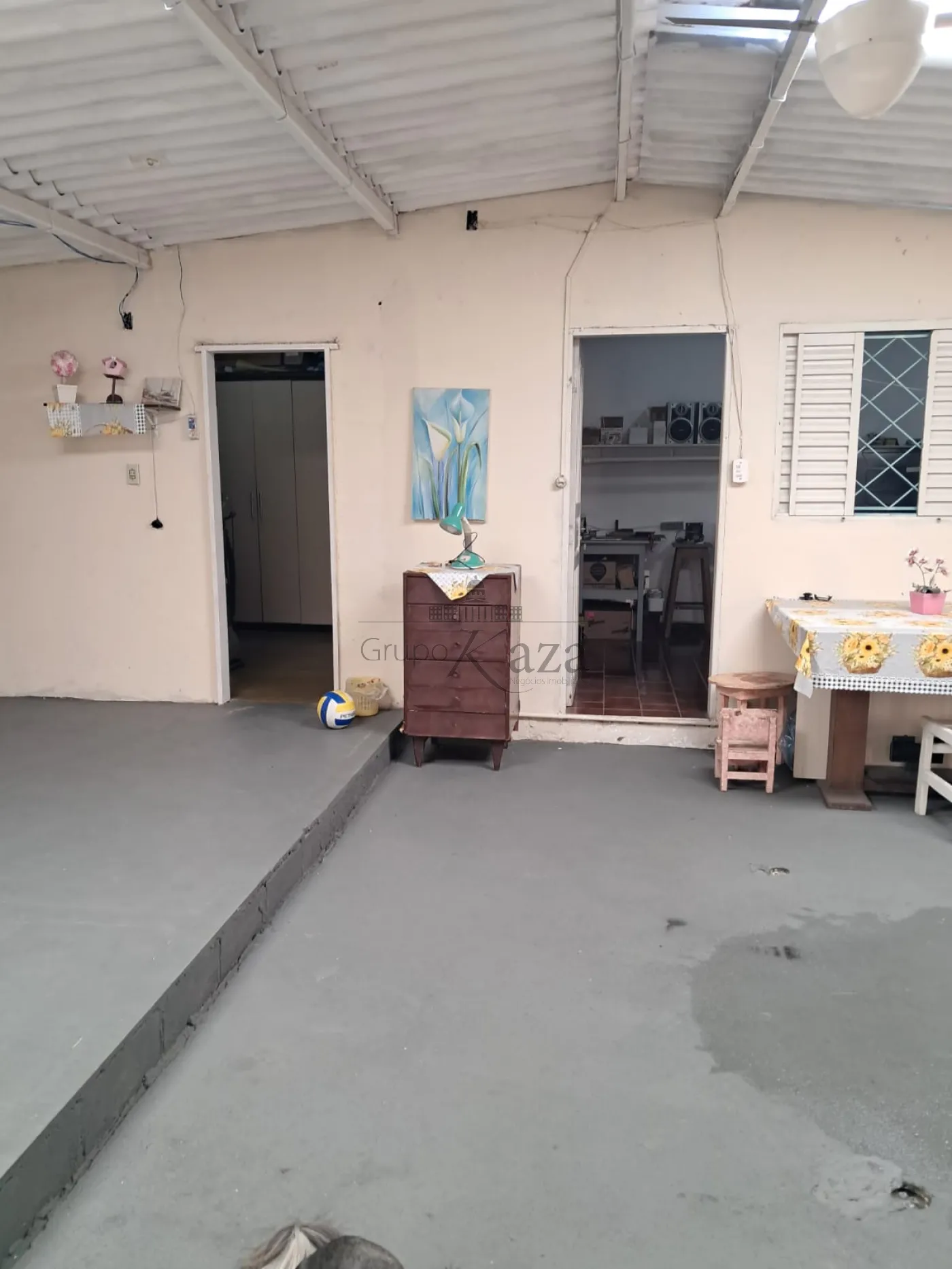 Foto 12 de Casa Padrão em Conjunto Residencial Galo Branco, São José dos Campos - imagem 12