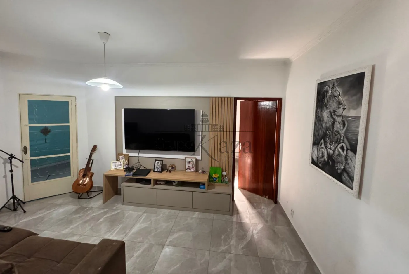 Foto 2 de Casa Padrão em Bosque dos Ipês, São José dos Campos - imagem 2 Foto 2 de Casa Padrão em Bosque dos Ipês, São José dos Campos - imagem 2