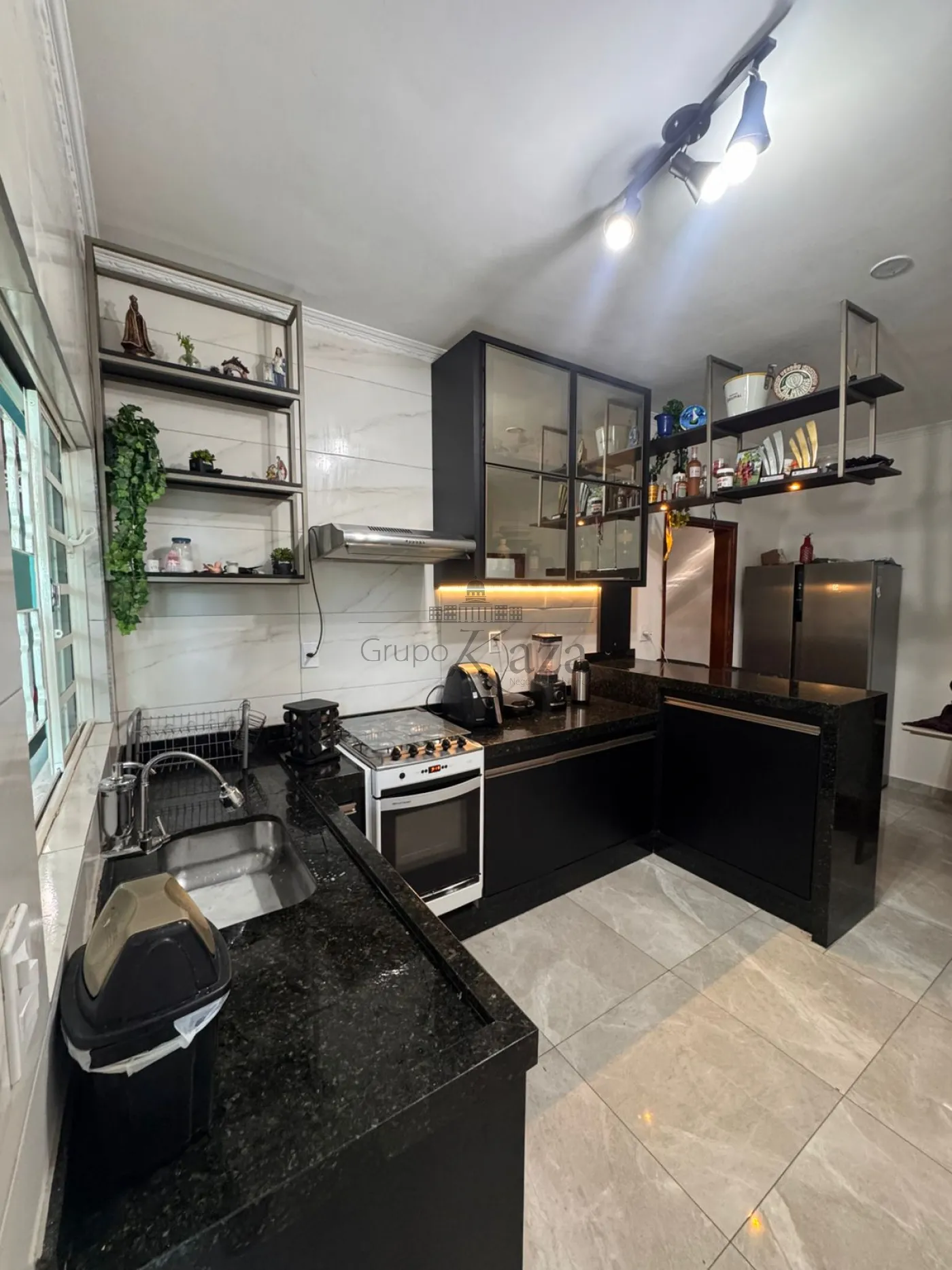 Foto 5 de Casa Padrão em Bosque dos Ipês, São José dos Campos - imagem 5