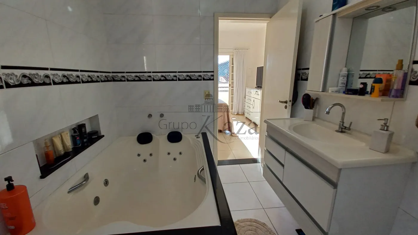 Foto 12 de Casa Sobrado em Bosque dos Eucaliptos, São José dos Campos - imagem 12