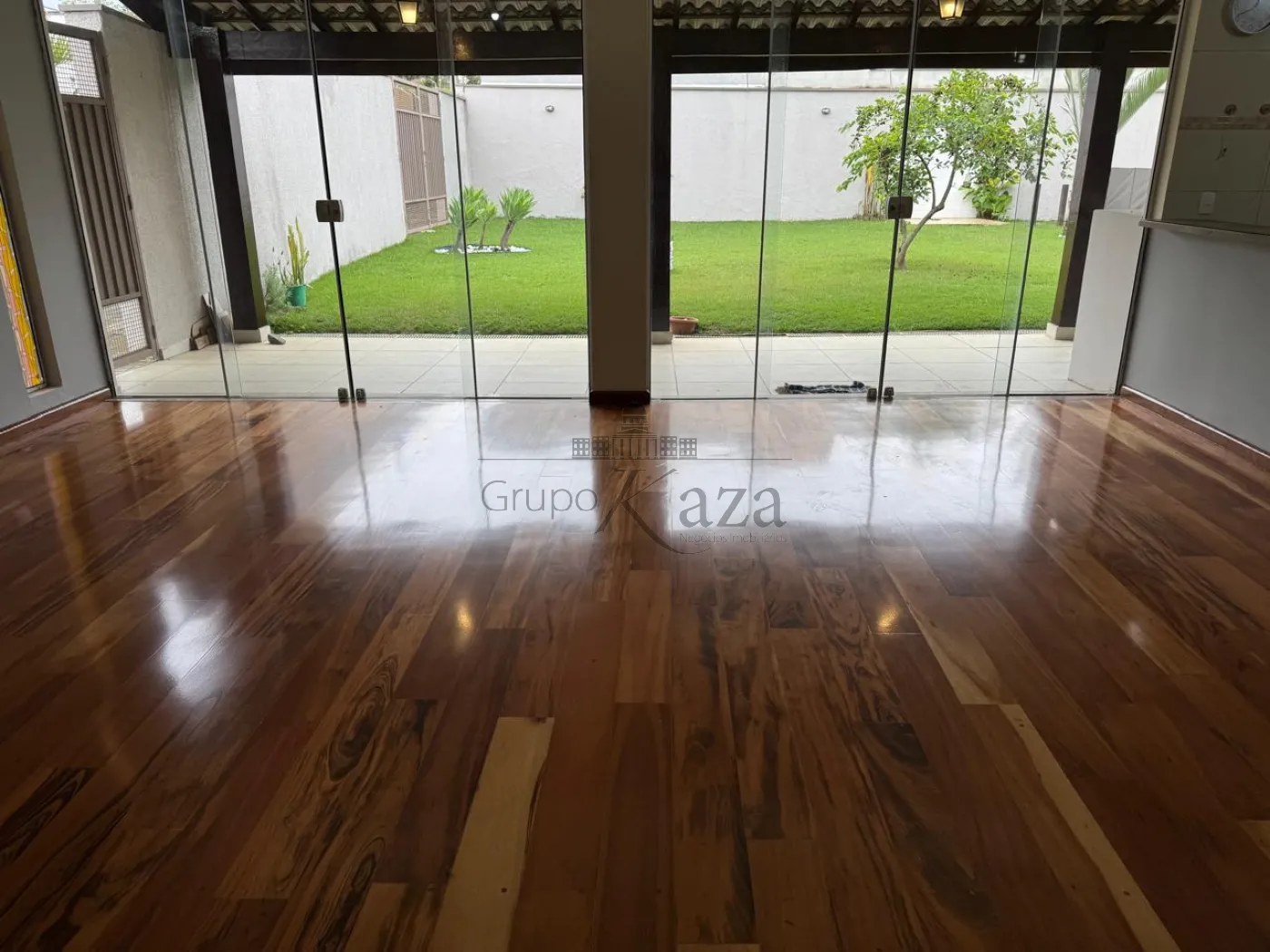 Vista pela Porta de entrada