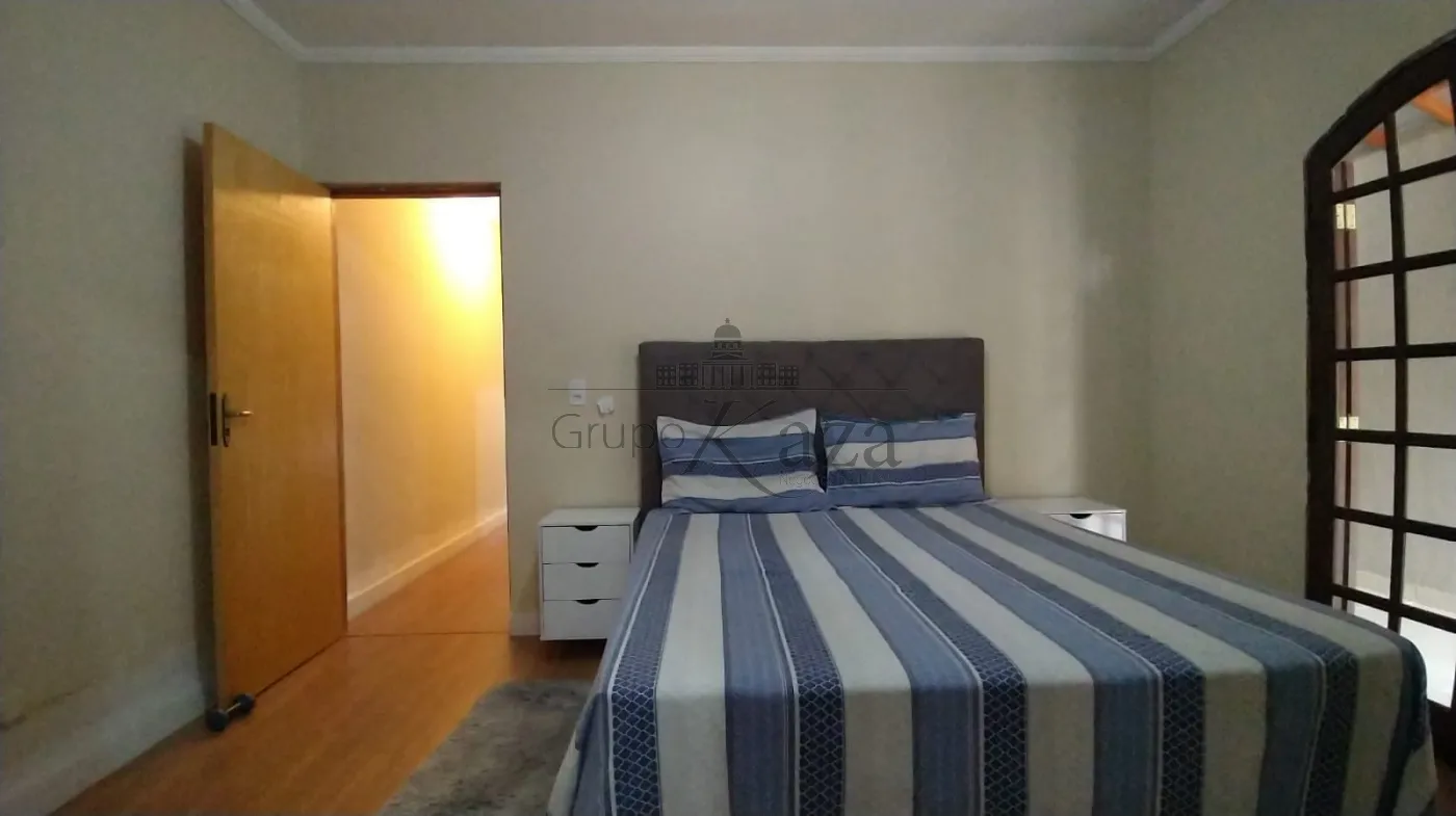 Foto 8 de Casa Padrão em Jardim Santa Marina, Jacareí - imagem 8