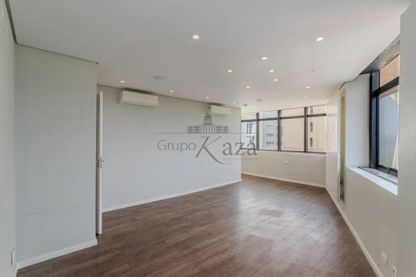 Foto 1 de Comercial Conjunto Comercial em Jardim América, São Paulo - imagem 1 Foto 1 de Comercial Conjunto Comercial em Jardim América, São Paulo - imagem 1