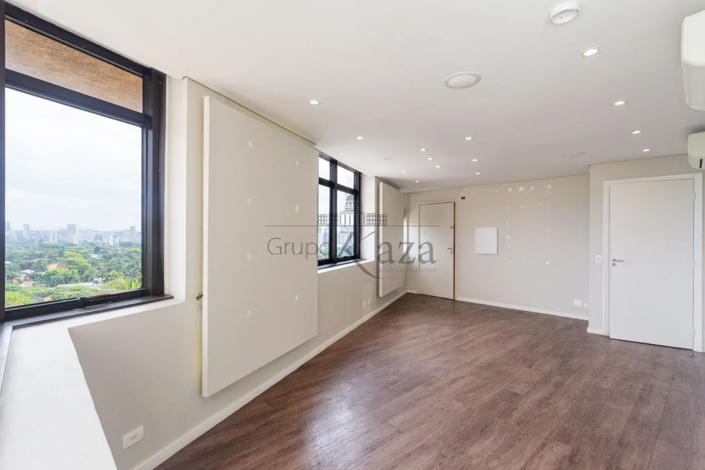 Foto 3 de Comercial Conjunto Comercial em Jardim América, São Paulo - imagem 3 Foto 3 de Comercial Conjunto Comercial em Jardim América, São Paulo - imagem 3